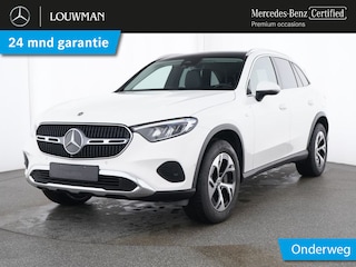 Mercedes-Benz GLC 300 e 4MATIC Plug-In Hybride Avantgarde Advanced Plus | Trekhaak Panorama Schuif-Kanteldak | Memory Pakket Voorstoelen | Stuur en Stoelverwarming. Inclusief 24 maanden MB Certified garantie voor Europa.