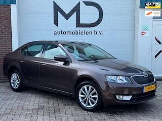 Skoda Octavia 1.4 TSI 140PK -Cruise-Navi -Dealer onderhouden