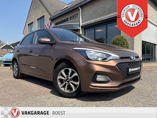 Hyundai i20 5DRS 1.2 i-Drive Cool Airco / Carplay / Camera