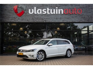 Volkswagen Passat Variant 1.4 TSI GTE Trekhaak, Panoramadak, Comfortstoelen, Stoelverwarming