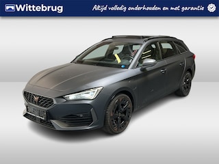 Cupra Leon 1.4 e-Hybrid VZ Performance / AUTOMAAT/ PANO/ 245 PK/ 19" LMV/ FULL LINK/ ADAPT. CRUISE/ DIGITAL DASH/ PARK. SENSOREN + CAMERA/ RIJ-MODI/ STOEL-STUUR VERWARM./ NAVI/ MATRIX/ DAB/ 3-ZONE CLIMA