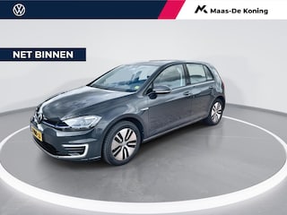 Volkswagen Golf 100kW/136PK E-DITION · Navigatie · Stoelverwarming · Camera + Parkeersensoren
