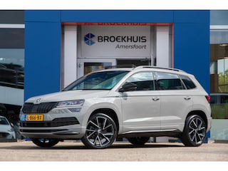 Skoda Karoq 1.5 TSI ACT Sportline Business | Trekhaak uitklapbaar | Cruise adaptief | Elektrisch panorama-dak | Dodehoek detectie | Camera | Apple Carplay/Android Auto | Elektrisch bedienbare achterklep | Koplampen adaptief | Achteruitrijcamera | Apple Carplay/Android Auto|telefoonintegratie premium | Cruise control adaptief