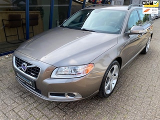 Volvo V70 1.6 T4 R-Design 180PK & 94.000KM!!!!