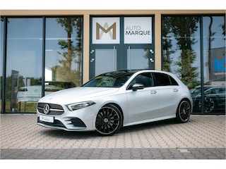 Mercedes-Benz A-klasse 250 Aut. 225PK | Premium Plus | AMG | 18" LM Velgen | Burmester | Head-Up Display | Panoramadak | Lederen Bekleding | Trekhaak |