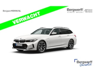 BMW 3-serie Touring 330e xDrive - M-Sport - LCI 2 - Memoryzetel - Head-up - Driving + Parking Ass