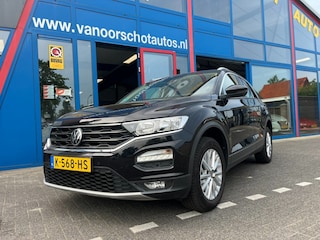 Volkswagen T-Roc 1.5 TSi 150pk Automaat Navi Carplay Airco bj2021