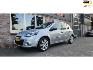 Renault Clio 1.6 Night & Day Automaat! Airco/Clima! Cruise Control! Navigatie! Nette Auto!