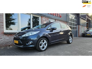 Ford Fiesta 1.25 Titanium Airco! 5-Deurs! NAP! Leuke Auto!