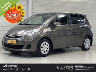 Toyota Verso-S 1.3 VVT-i Trend / Automaat / Panoramadak / Camera / Netjes Onderhouden / Bluetooth / Trekhaak /