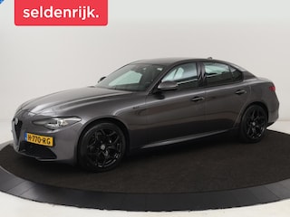 Alfa Romeo Giulia 2.0T Sprint | Leder | Adaptive cruise | Stoel & stuurverwarming | Trekhaak | Carplay | Camera | Memory | Xenon | Navigatie | Parkeerhulp | Bluetooth