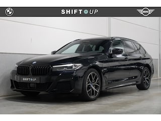 BMW 5-serie Touring 530e xDrive M-Sport | Panoramadak | Premium Selection Garantie