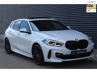 BMW 118i High Executive | M-Pakket - Pano - VOL!