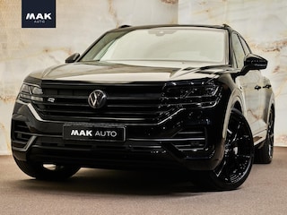 Volkswagen Touareg R V6 eHybrid 4Motion, pano, tr.haak, massage, Dynaudio, softclose, keyless, 22'', HUD