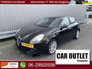 Alfa Romeo Giulietta 1.4 T Distinctive Clima, Navi, CC, PDC, LM, nw. APK – Inruil Mogelijk –