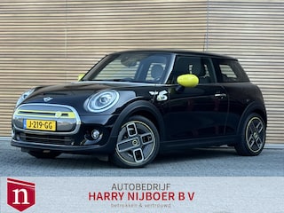 Mini Mini Essential 33 kWh Camera / DAB+ / Navi / Lm Velgen / Clima / Stoelverwarming
