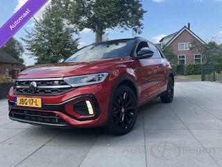 Volkswagen T-Roc 1.5 TSI DSG R-LINE BUSUNESS VIRTUAL COKPIT , ADATIVE CRUISE CONTROLE , NAVIGATIE , APPEL CARPLY , LANE ASSIST , STUUR EN STOEL VERWARMING , SIDE ASSIST , BICOLER , CAMERA , PDC , KEYLES ENTRY , LICHTMETAAL 18 INCH , IQ-LIGHT .