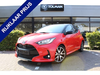 Toyota Yaris 1.5 Hybrid Launch Edition Bi-Tone | Rijklaar | HUD | Stoel/Stuur-verwarming | Apple/Android | Camera