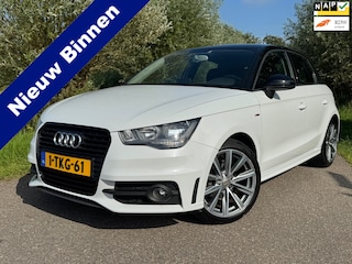 Audi A1 Sportback 1.2 TFSI Admired S-Line / Navigatie / Airco / LM velgen / Cruise Control / Nieuwe Distributieketting Juni 2025