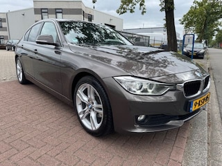 BMW 320i Efficient Dynamics Edition Executive Airco/ECC,Navigatie,Leder Interieur