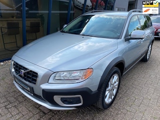 Volvo XC70 3.2 Momentum AWD Automaat LEER / NAVI / TREKHAAK