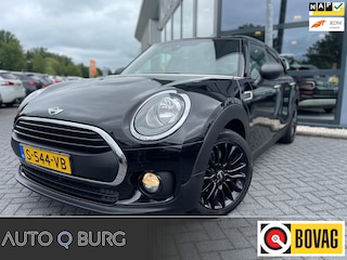 Mini Clubman 1.5 One D Chili Serious Business | Automaat | Panorama | PDC | Cruise | Stoelverwarming |