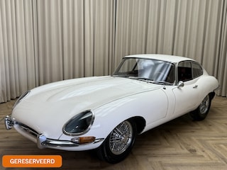 Jaguar E-type XKE S1 3.8 FHC Fixed Head Coupé / 1962 / 4-Speed Manual / Series I / Triple Carb / Covered Headlights