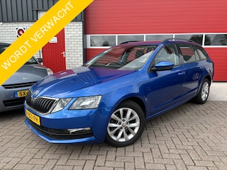 Skoda Octavia Combi 1.0 TSI Greentech Business Edition TREKHAAK / NAVI / CLIMA / PDC / BLUETOOTH / CRUISE / NL-AUTO