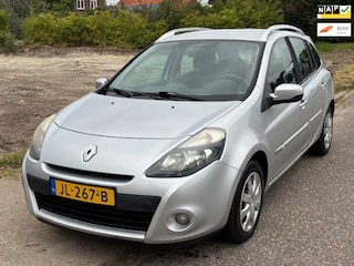 Renault Clio Estate 1.2 TCE Collection Airco Electric pakket Audio-CD/MP3 ABS Cruisecontrol Getint glas Dealeronderhoud Nieuwe Apk