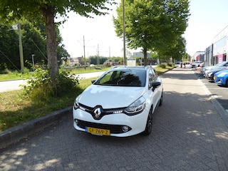 Renault Clio Estate 0.9 TCe Night&Day airco navigatie