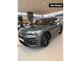 Volkswagen Tiguan 1.5 eHybrid R-Line Edition 272 pk | Navigatie *plus* | Head-up display | Trekhaak | Black style pakket | Leder | 20 Inch Velgen | 360 camera |