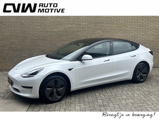 Tesla Model 3 Standard RWD Plus 60 kWh | BlackPack | Autopilot | Leder interieur | Panoramadak | Trekhaak | Elektrische voorstoelen