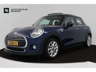 Mini Cooper 1.5 Business (PANORAMADAK, CRUISE, NAVIGATIE, SFEERVERLICHTING, DEALER ONDERHOUDEN)