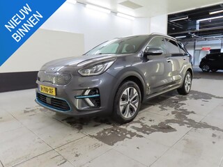 Kia Niro EXECUTIVELINE 64 KWH I 3 FASE I AUTOMAAT I ACHTERUITRIJCAMERA I STOELVERWARMING I LEDEREN BEKLEDING