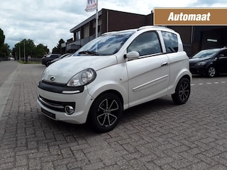 Microcar M.GO DCI PARIS / OPEN DAK