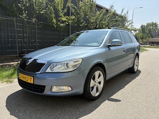 Skoda Octavia Combi 1.2 TSI Ambition Business Line / NAVI / AIRCO / CRUISE
