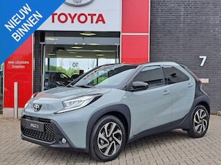 Toyota Aygo PULSE BI-TONE LED VERLICHTING REGENSENSOR AUTOMATISCHE AIRCO PRIVACY GLASS