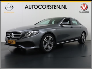Mercedes-Benz E-klasse 200 184PK Autom. Widescreen Cockpit Apple Carplay Android Auto Command Navi Camera Trekhaak Stoelverwarming HUD Ambition Avantgarde Cruise Control Agility Control Verkeersbord herkenning High Perf.-Led Keurig nette Mercedes met onderhoudshistorie 1.900kg Trekgewicht