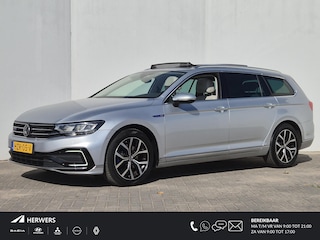 Volkswagen Passat Variant 1.4 TSI PHEV GTE Business Automaat / Leder-pakket / Glazen schuif- en kanteldak / Trekgewicht 1600 kg / Apple Carplay Android Auto / Rondomzicht camera / Adaptief CC / Stoelverwarming / Dynaudio soundsysteem /