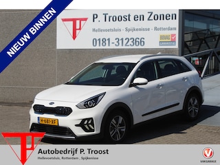 Kia Niro 1.6 GDi Hybrid DynamicLine Automaat/Navigatie/Adaptive cruise control/Apple carplay/Achteruitrijcamera/Parkeersensoren/Climate control/Lane assist/DAB.