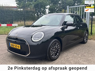 Mini Cooper E Favoured S 40.7 kWh Head Up Camera NIEUW