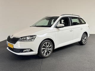 Skoda Fabia Combi 1.0 TSI DSG Business Edition Trekhaak Navigatie Apple Carplay/Android Auto Parkeersensoren achter Stoelverwarming Cruise Control Airco