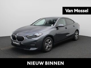 BMW 218i Business Edition Plus | Memory Seat | LED Koplampen | Camera | Stoelverwarming | Navigatie | Virtual Cockpit | Privacy Glass |
