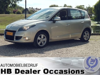 Renault Scénic 1.6 Dynamique - Airco - Navigatie - 6 Bak