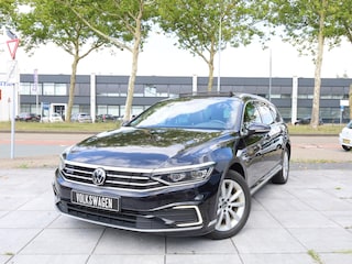 Volkswagen Passat Variant GTE 1.4 TSI PHEV Panodak | 360° | Virtual | Keyless | Half Leer | IQ Light Matrix LED | DCC | Trekhaak |