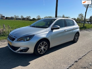 Peugeot 308 1.2 PureTech Allure Automaat Heel Compleet.