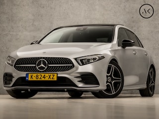 Mercedes-Benz A-klasse 180 AMG Sport Automaat (SCHUIFDAK, APPLE CARPLAY, SFEERVERLICHTING, BURMESTER, KEYLESS, LEDER/ALCANTARA, CAMERA, SPORTSTOELEN, STOELVERWARMING, WIDESCREEN, GETINT GLAS, NIEUWSTAAT)