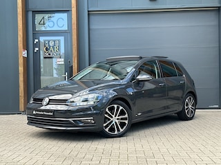 Volkswagen Golf 1.0 TSI Comfortline Business Pano Camera etc.