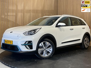 Kia Niro DynamicLine 64 kWh |FACELIFT|1/2 LEDER|ACC|CARPLAY|CAMERA|STOEL-,STUURVERW.|INCL.BTW|1e EIG|NL|NAP|