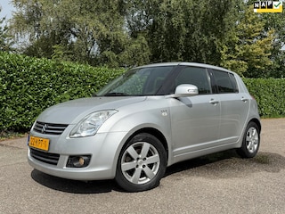 Suzuki Swift 1.3 Limited | Airco | Velours | 15" Velgen | Trekhaak | Nieuwe APK |
